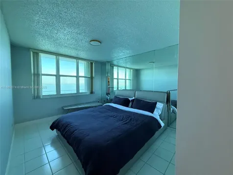 800 Claughton Island Drive Miami FL 33131