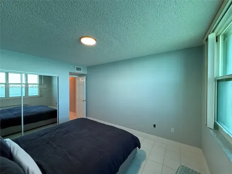 800 Claughton Island Drive Miami FL 33131