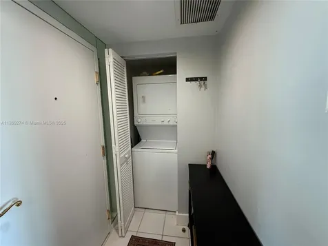 800 Claughton Island Drive Miami FL 33131