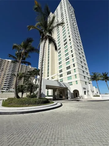800 Claughton Island Drive Miami FL 33131