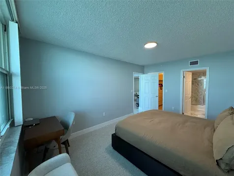 800 Claughton Island Drive Miami FL 33131