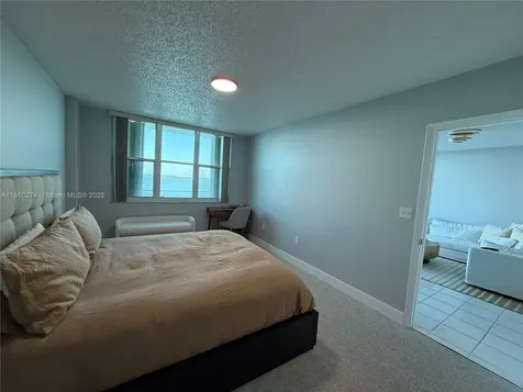 800 Claughton Island Drive Miami FL 33131