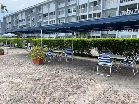 215 SE 3rd Avenue Hallandale Beach FL 33009