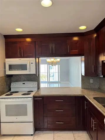 215 SE 3rd Avenue Hallandale Beach FL 33009