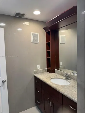 215 SE 3rd Avenue Hallandale Beach FL 33009