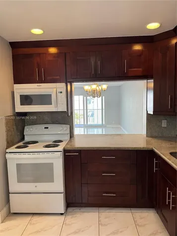 215 SE 3rd Avenue Hallandale Beach FL 33009