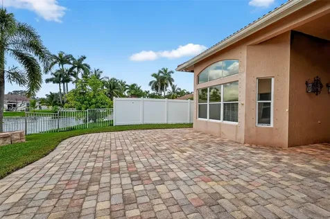 18840 NW 23rd Place Pembroke Pines FL 33029