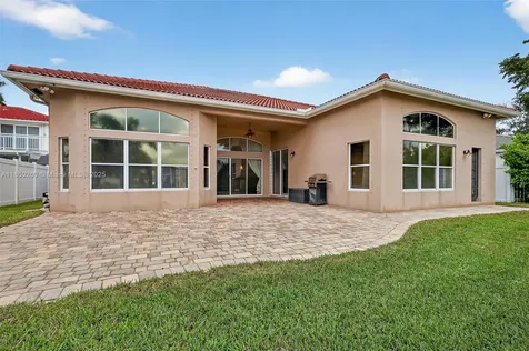 18840 NW 23rd Place Pembroke Pines FL 33029
