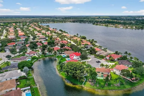 18840 NW 23rd Place Pembroke Pines FL 33029
