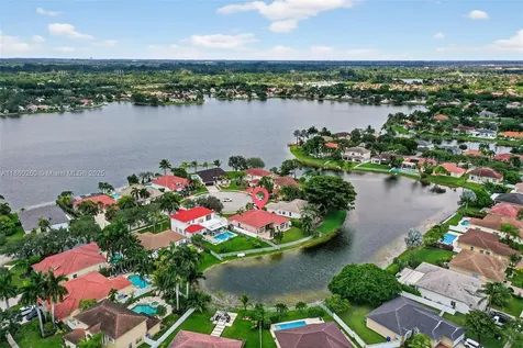 18840 NW 23rd Place Pembroke Pines FL 33029