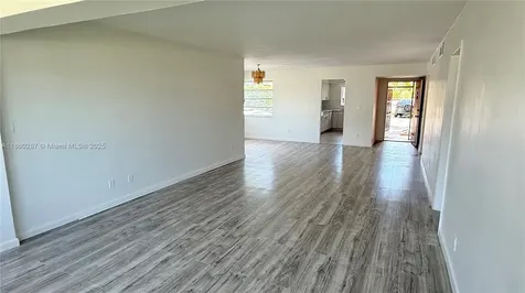 19001 NE 14th Avenue Miami FL 33179