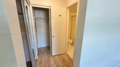19001 NE 14th Avenue Miami FL 33179