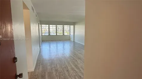 19001 NE 14th Avenue Miami FL 33179