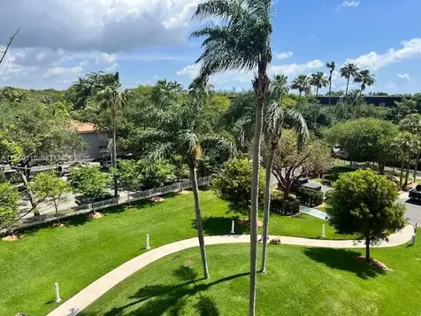 10 Edgewater Drive Coral Gables FL 33133
