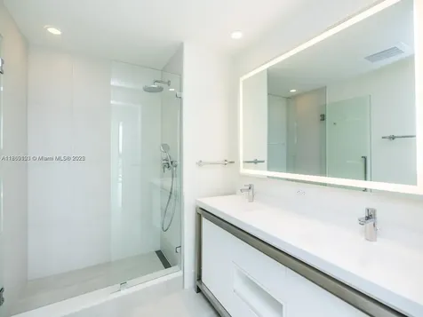 2000 Metropica Way Sunrise FL 33323