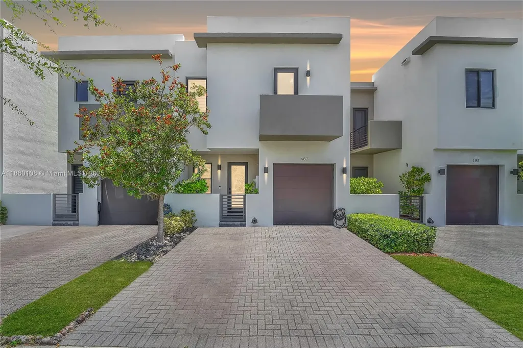 487 SW 91st Avenue Miami FL 33174