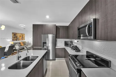 487 SW 91st Avenue Miami FL 33174