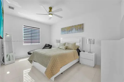 487 SW 91st Avenue Miami FL 33174