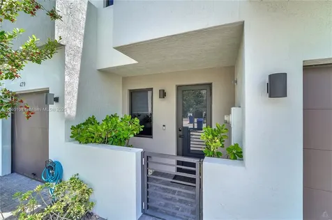 487 SW 91st Avenue Miami FL 33174