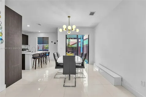 487 SW 91st Avenue Miami FL 33174