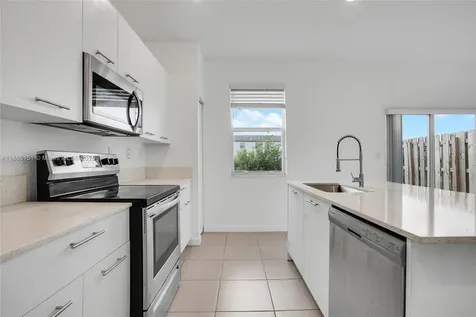 12609 NW 23rd Place Miami FL 33167