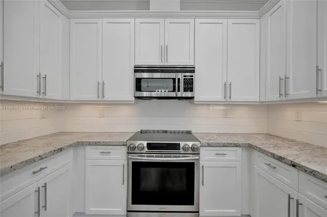 1115 NE 14th Avenue Fort Lauderdale FL 33304