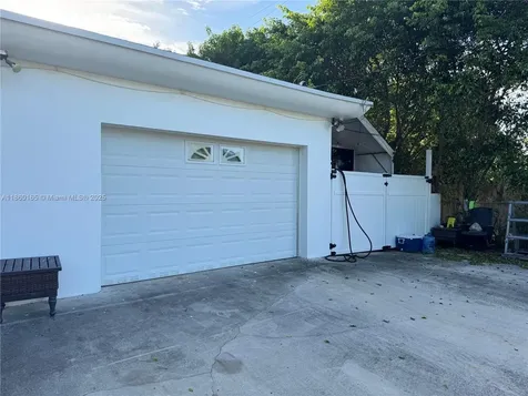 1691 NE 177th Street North Miami Beach FL 33162