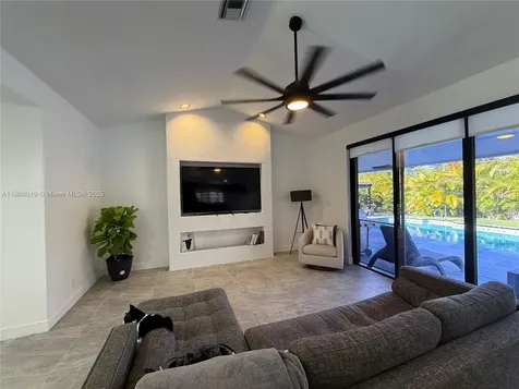 3950 NW 73rd Avenue Lauderhill FL 33319