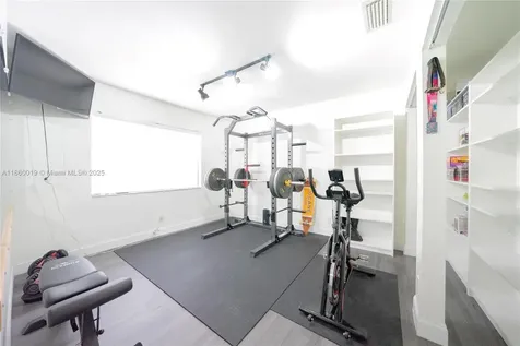 3950 NW 73rd Avenue Lauderhill FL 33319