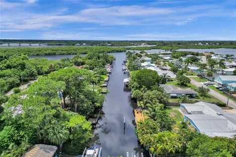 23 SW Watercress Way Stuart FL 34994