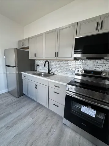 568 E 49th Street Hialeah FL 33013