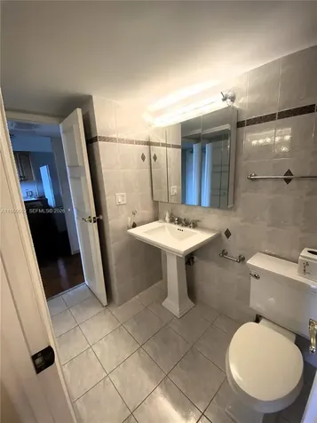 20379 W Country Club Drive Aventura FL 33180