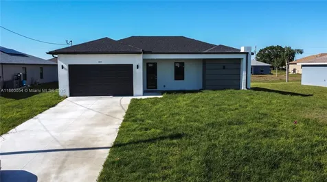 3610 SW 22nd Street Lehigh Acres FL 33976
