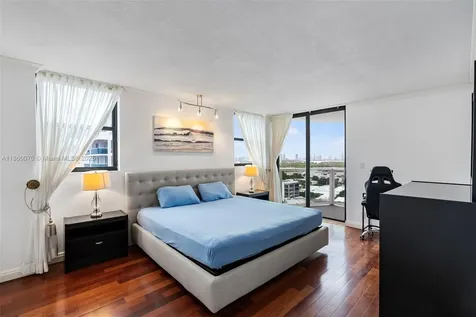 2401 Collins Avenue Miami Beach FL 33140