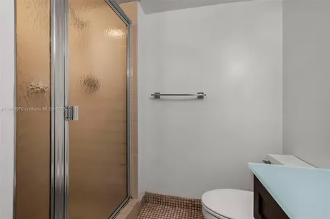 2401 Collins Avenue Miami Beach FL 33140