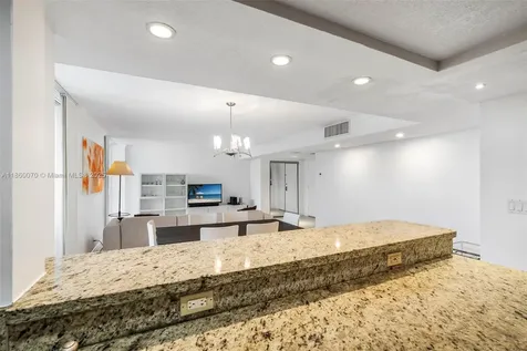 2401 Collins Avenue Miami Beach FL 33140
