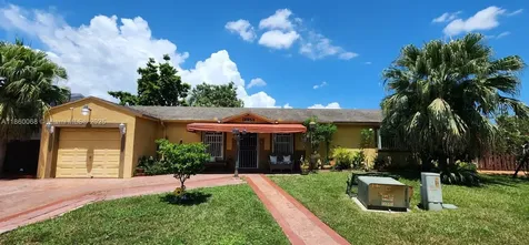 18959 NW 63rd Court Circle Hialeah FL 33015