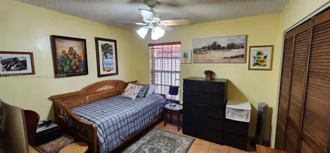 18959 NW 63rd Court Circle Hialeah FL 33015