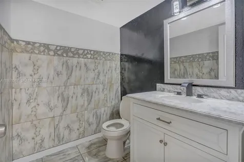 94 Pleasant Hill Lane Tamarac FL 33319