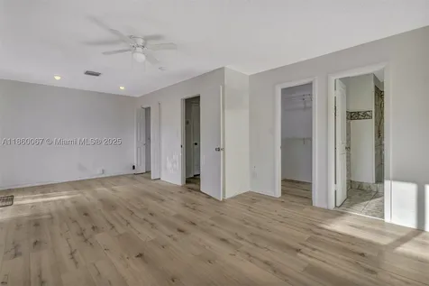 94 Pleasant Hill Lane Tamarac FL 33319