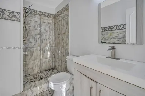94 Pleasant Hill Lane Tamarac FL 33319