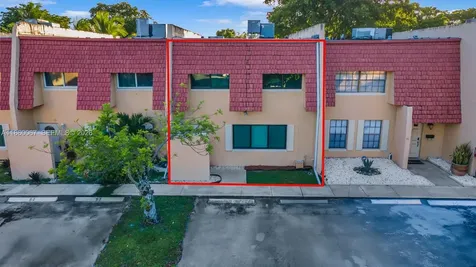 94 Pleasant Hill Lane Tamarac FL 33319