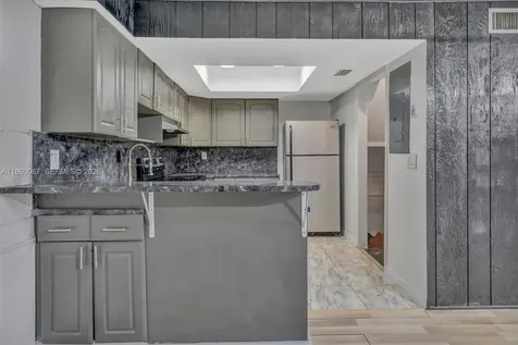 94 Pleasant Hill Lane Tamarac FL 33319