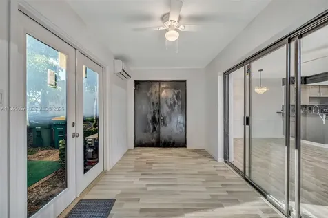 94 Pleasant Hill Lane Tamarac FL 33319