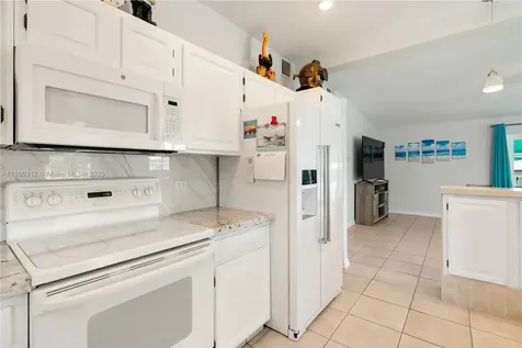 1210 Cactus Street Key Largo FL 33037