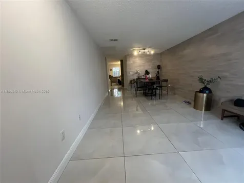 11612 NW 50th Terrace Doral FL 33178