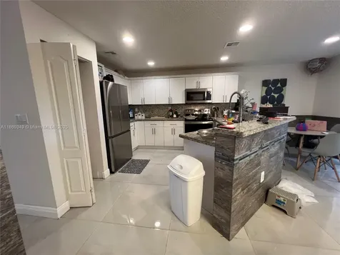 11612 NW 50th Terrace Doral FL 33178