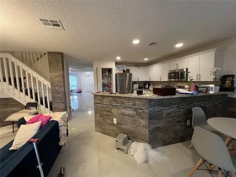 11612 NW 50th Terrace Doral FL 33178