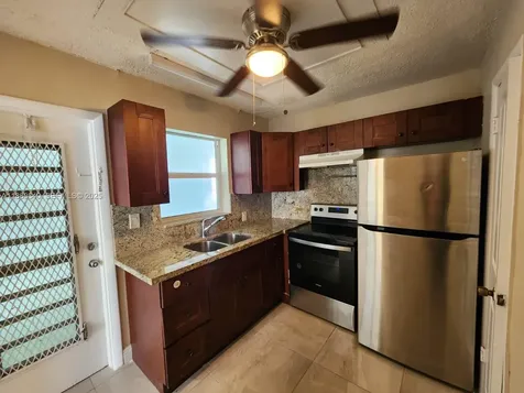 1400 NW 43rd Terrace Lauderhill FL 33313