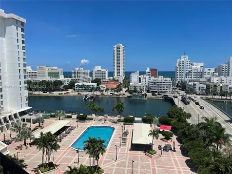 4101 Pine Tree Drive Miami Beach FL 33140